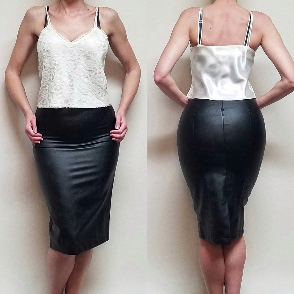 80s Vintage Victoria's Secret Pearl Satin Scalloped Lace Loose Fit Camisole Tank